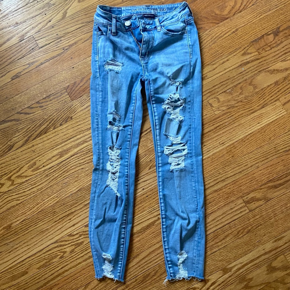 Ripped skinny jeans